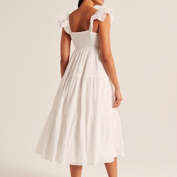 A&F Flutter Sleeve Maxi Dress - Picture 2 of 4